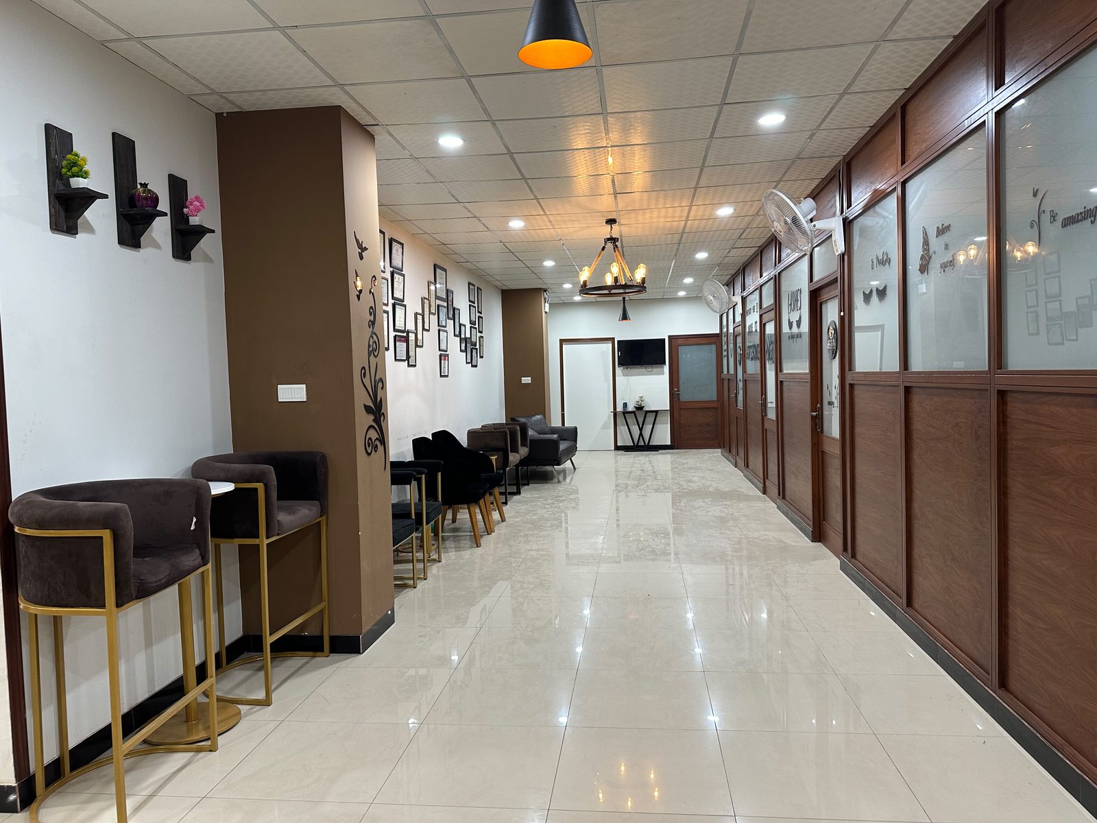 Aspire Skin & Aesthetic Clinic - reception desk, Dr. Fawad Hussain